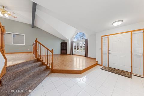 5201 Brighton Ln, Plainfield, IL 60586 photo 2