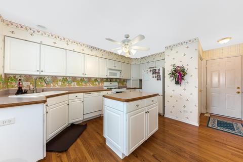 4 Pine Needles Dr, Lemont, IL 60439 photo 7