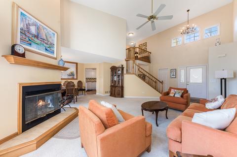 4 Pine Needles Dr, Lemont, IL 60439 photo 3