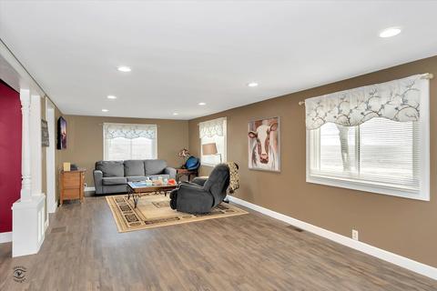 1714 E 3900n Rd, Cabery, IL 60919 photo 2