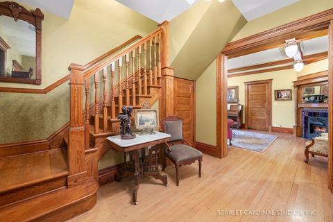 714 N Scott St, Wheaton, IL 60187 photo 4