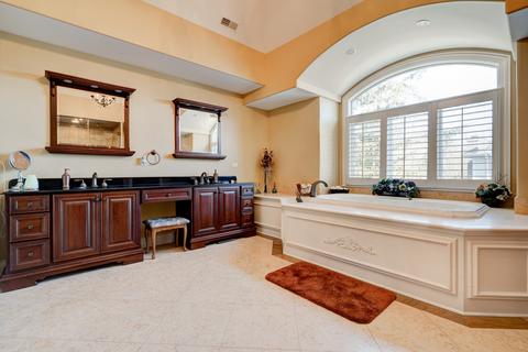 16 W744 87th St, Willowbrook, IL 60527 photo 26