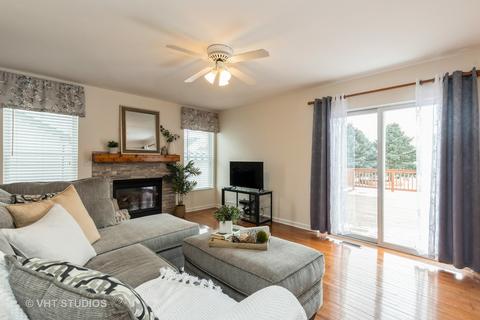 208 Whitmore Trl, Mchenry, IL 60050 photo 4