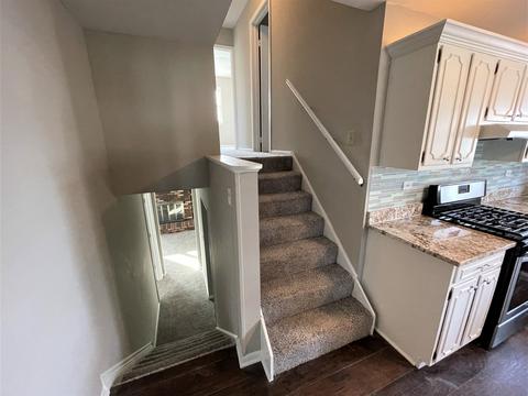 700 Maple St, Marengo, IL 60152 photo 4