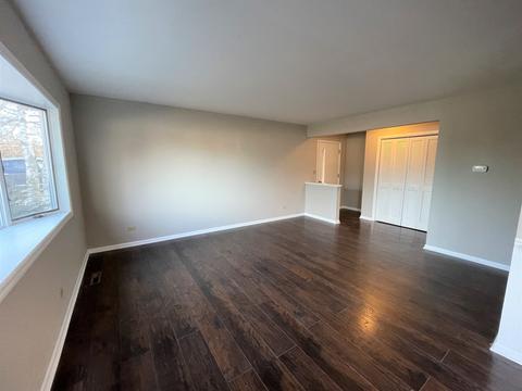 700 Maple St, Marengo, IL 60152 photo 2