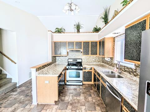 5331 W Orchard Trl, Monee, IL 60449 photo 3