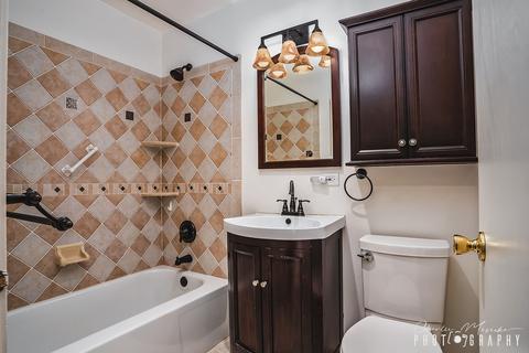 1430 Sandstone Dr #112, Wheeling, IL 60090 photo 6