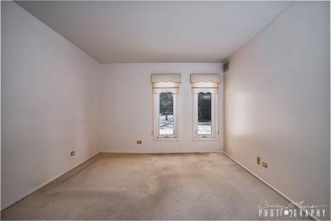 1430 Sandstone Dr #112, Wheeling, IL 60090 photo 9