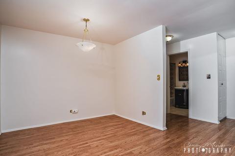 1430 Sandstone Dr #112, Wheeling, IL 60090 photo 8