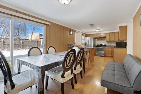 8934 Robin Dr, Des Plaines, IL 60016 photo 8