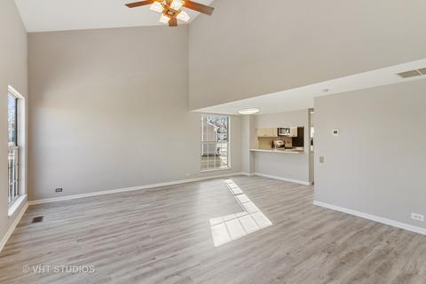 1672 Pebble Beach Cir, Elgin, IL 60123 photo 5