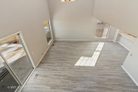 1672 Pebble Beach Cir, Elgin, IL 60123 photo 7