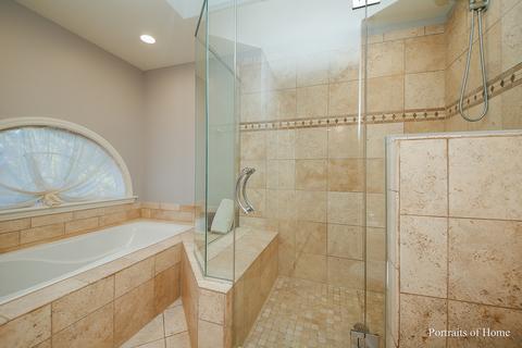 2161 Lois Ln, Wheaton, IL 60189 photo 17