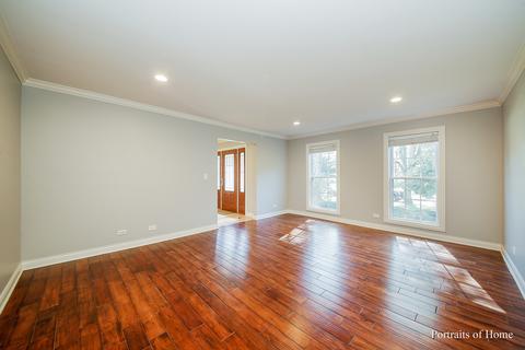 2161 Lois Ln, Wheaton, IL 60189 photo 8
