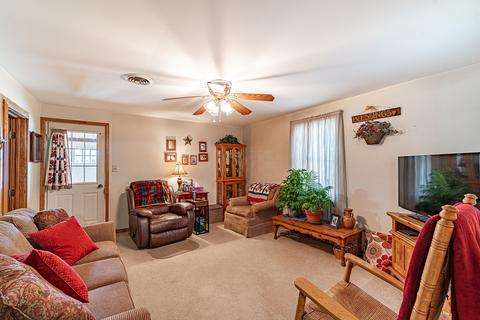 303 E Abe St, Plano, IL 60545 photo 4