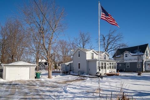 303 E Abe St, Plano, IL 60545 photo 2