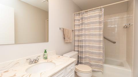 227 Elgin Ave #4D, Forest Park, IL 60130 photo 13