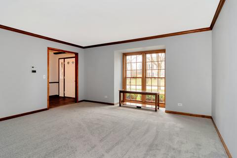 237 Covington Ct, Naperville, IL 60565 photo 4