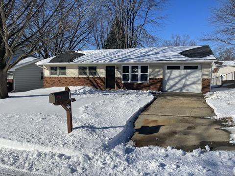 1704 Jacobssen Dr, Normal, IL 61761 photo 1