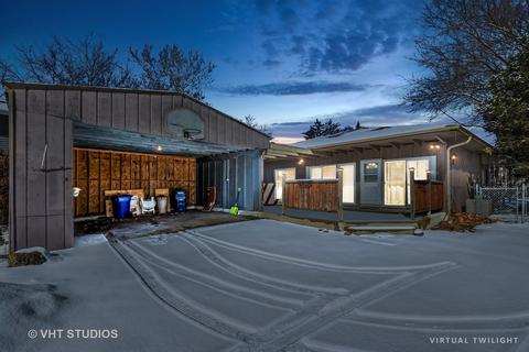 519 E Harrison Ave, Wheaton, IL 60187 photo 2