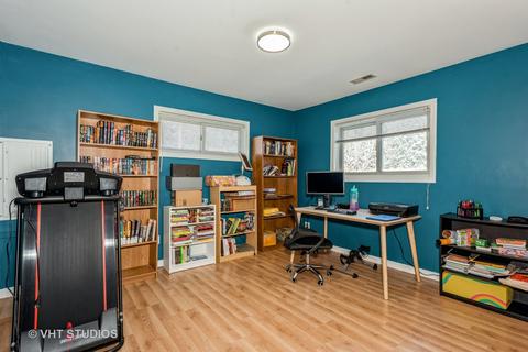 519 E Harrison Ave, Wheaton, IL 60187 photo 6