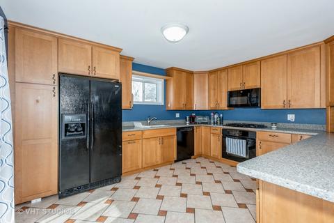 519 E Harrison Ave, Wheaton, IL 60187 photo 3