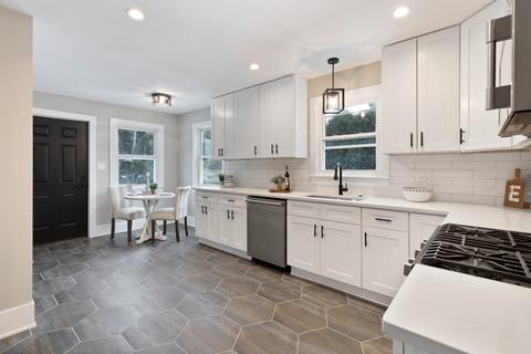 507 E Roosevelt Rd, Wheaton, IL 60187 photo 7