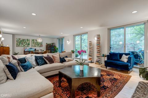 1203 E 50th St, Chicago, IL 60615 photo 8