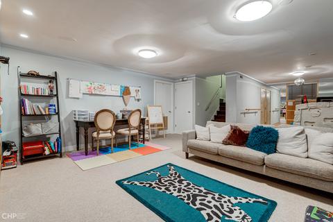 1203 E 50th St, Chicago, IL 60615 photo 32