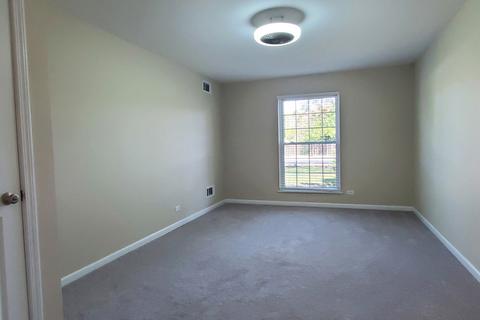 5200 Carriageway Dr #111, Rolling Meadows, IL 60008 photo 8