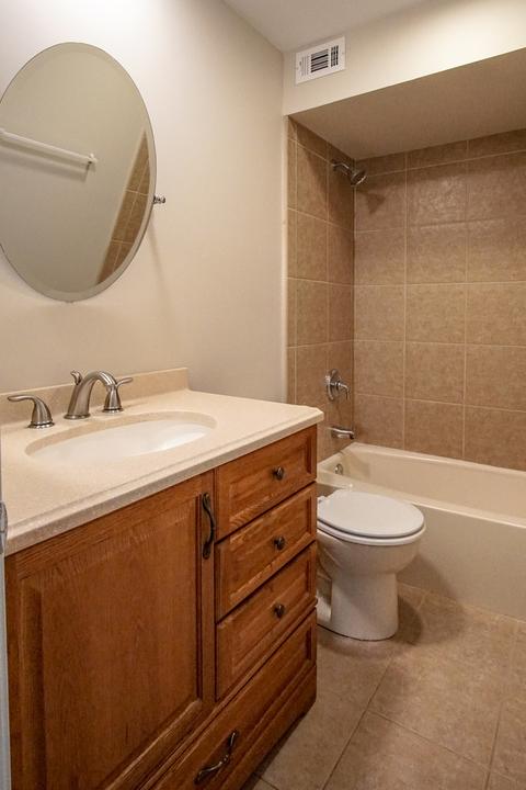 5200 Carriageway Dr #111, Rolling Meadows, IL 60008 photo 12