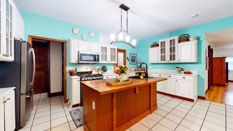 1305 E Washington St, Bloomington, IL 61701 photo 15