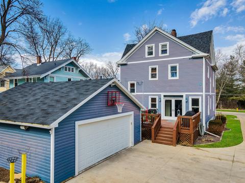 1305 E Washington St, Bloomington, IL 61701 photo 2