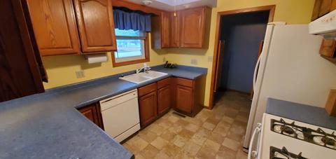 2116 N Everett St, Mount Morris, IL 61054 photo 8