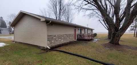 2116 N Everett St, Mount Morris, IL 61054 photo 2