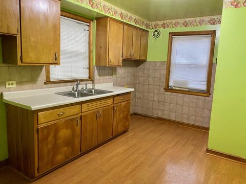 6243 S 75th Ave, Summit, IL 60501 photo 8