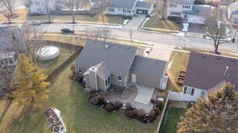 899 Waverly Dr, Elgin, IL 60120 photo 31