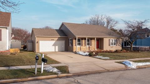 899 Waverly Dr, Elgin, IL 60120 photo 24