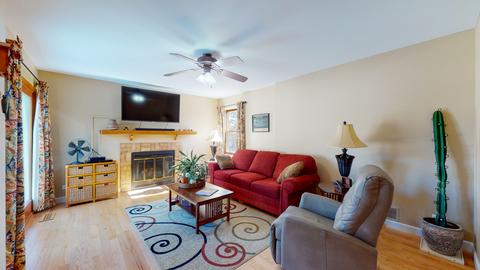 899 Waverly Dr, Elgin, IL 60120 photo 11