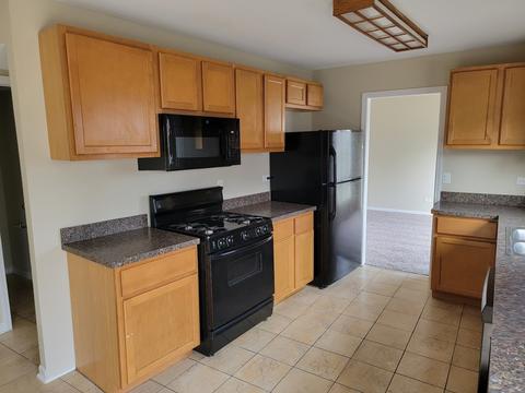 1935 Ashley Rd, Hoffman Estates, IL 60169 photo 12
