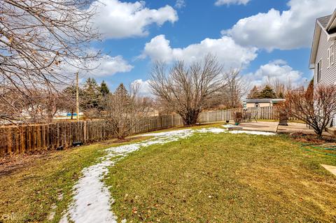 831 Mayfair Ln, Algonquin, IL 60102 photo 22