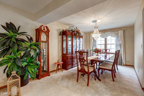 831 Mayfair Ln, Algonquin, IL 60102 photo 5