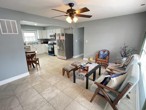 308 E 165th St, Harvey, IL 60426 photo 2