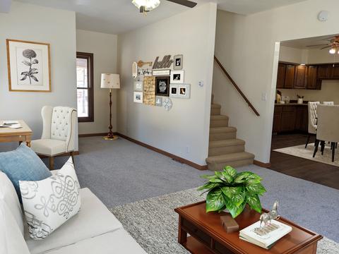 733 S 17th Ave, Freeport, IL 61032 photo 7