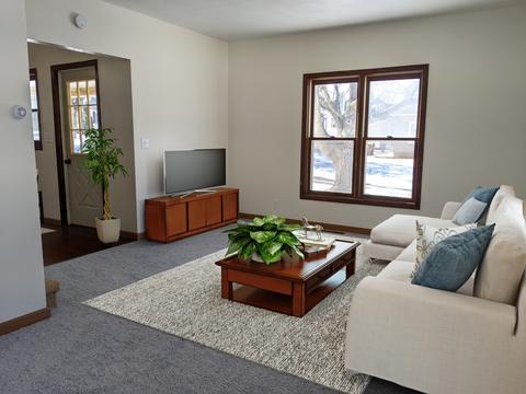 733 S 17th Ave, Freeport, IL 61032 photo 8