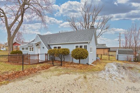 5010 Parkview Dr, Mccullom Lake, IL 60050 photo 2