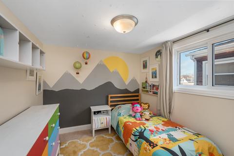 4900 W Roscoe St, Chicago, IL 60641 photo 13