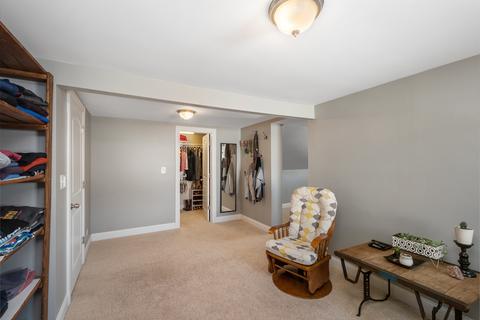4900 W Roscoe St, Chicago, IL 60641 photo 12