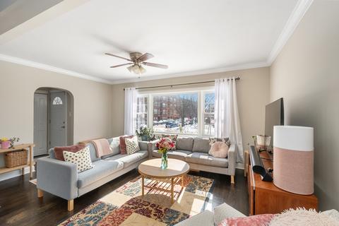 4900 W Roscoe St, Chicago, IL 60641 photo 3