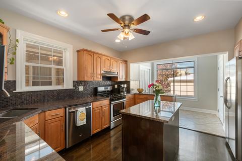 4900 W Roscoe St, Chicago, IL 60641 photo 8